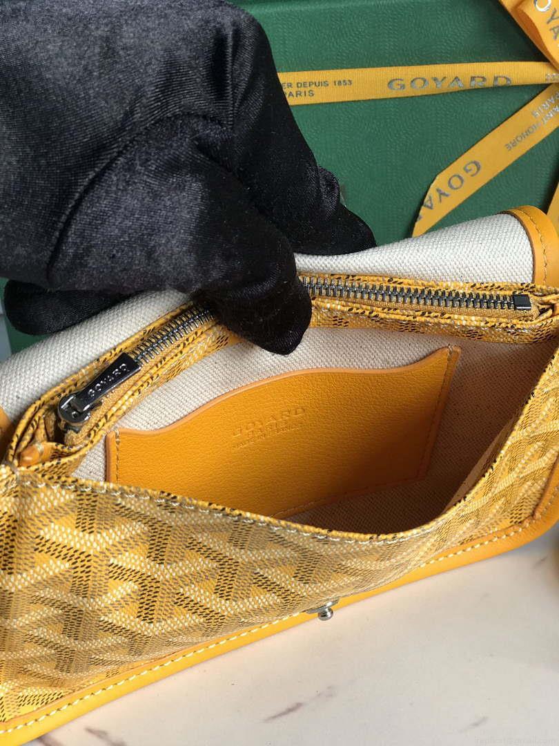 Goyard PLUMETPMLTY50CL50P Portefeuille Plumet Pocket Wallet Yellow