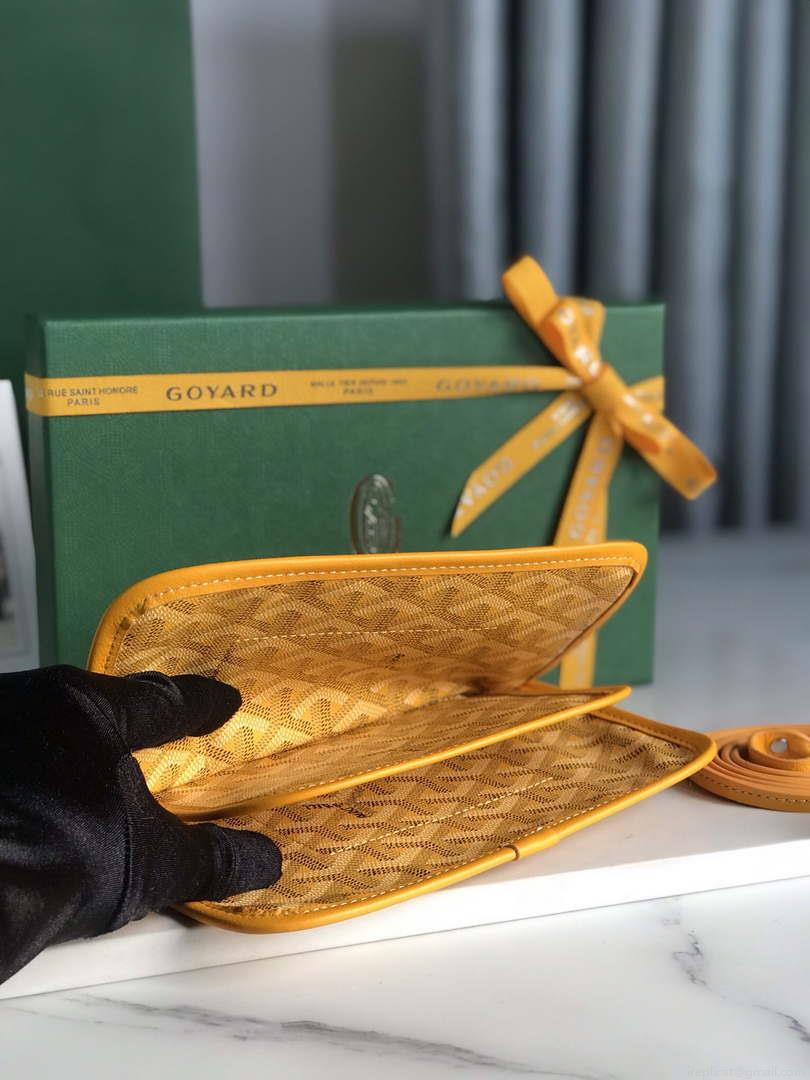 Goyard PLUMETPMLTY50CL50P Portefeuille Plumet Pocket Wallet Yellow