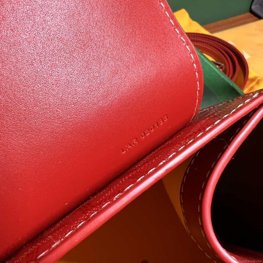 Goyard BPMLTY07CL07P Sac Saigon Pm Bag Red