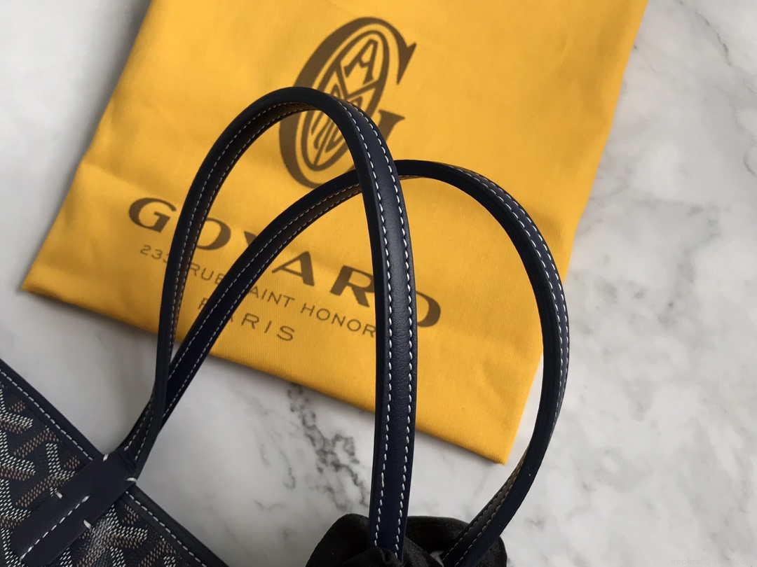 Goyard PMLTY09CL09P Artois PM Bag Navy Blue