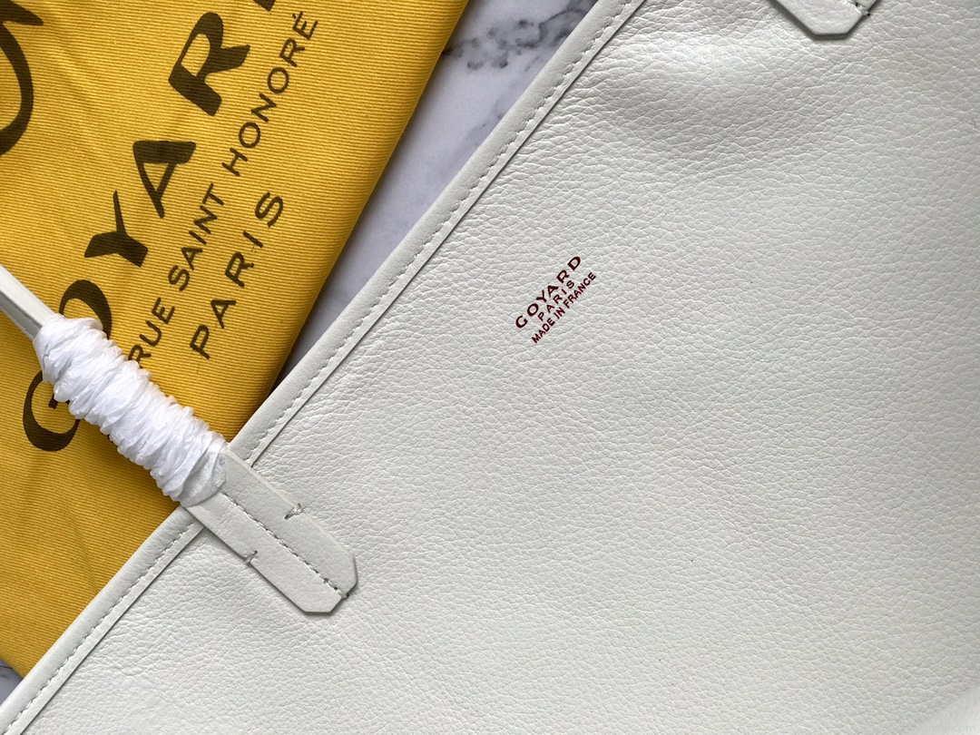 Goyard GMLCG09TY09P Anjou GM Bag White