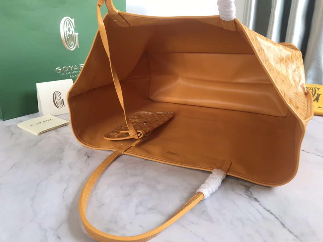 Goyard GMLCG09TY09P Anjou GM Bag Yellow