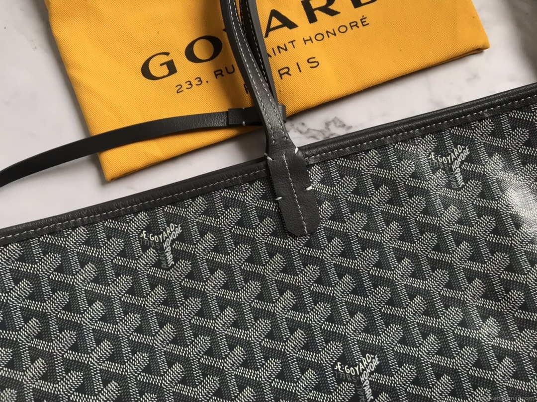 Goyard GMLCG09TY09P Anjou GM Bag Gray