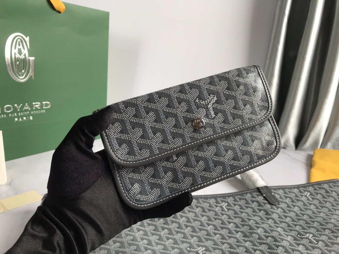 Goyard GMLCG09TY09P Anjou GM Bag Gray