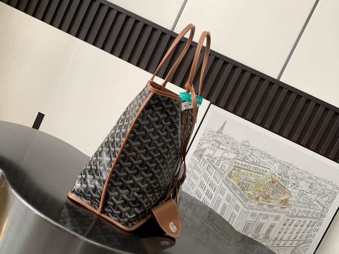 Goyard ANJOUSPMLCG03TY01P Anjou PM Bag Black and Tan