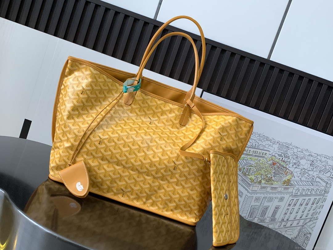 Goyard ANJOUSPMLCG03TY01P Anjou PM Bag Yellow