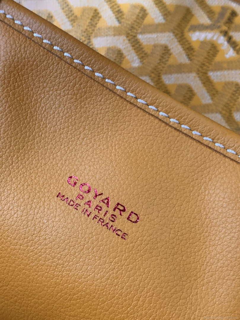 Goyard ANJOUSPMLCG03TY01P Anjou PM Bag Yellow