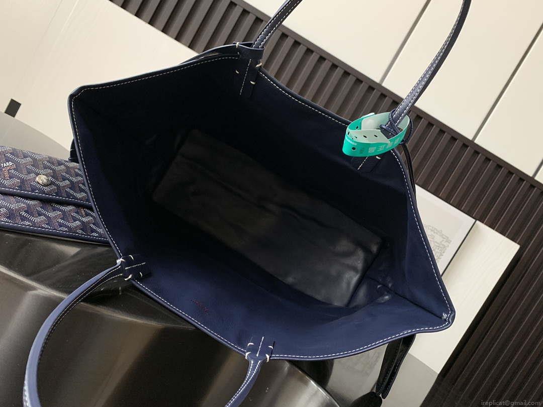 Goyard ANJOUSPMLCG03TY01P Anjou PM Bag Navy Blue