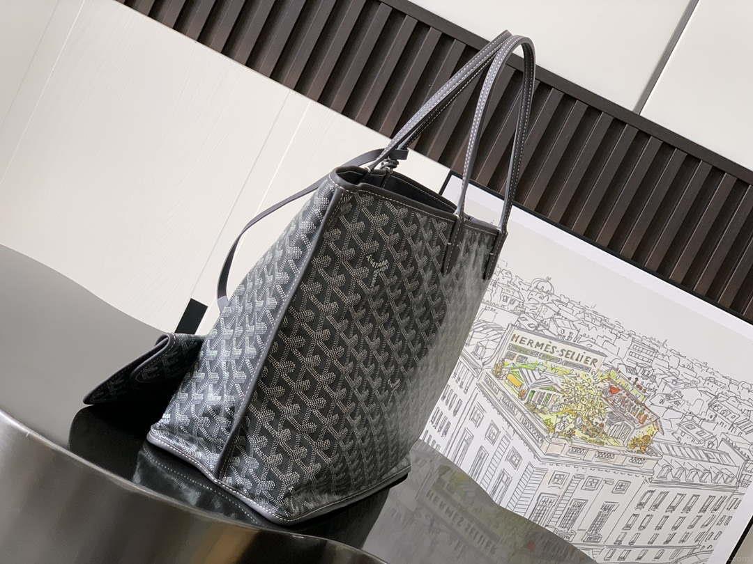 Goyard ANJOUSPMLCG03TY01P Anjou PM Bag Gray