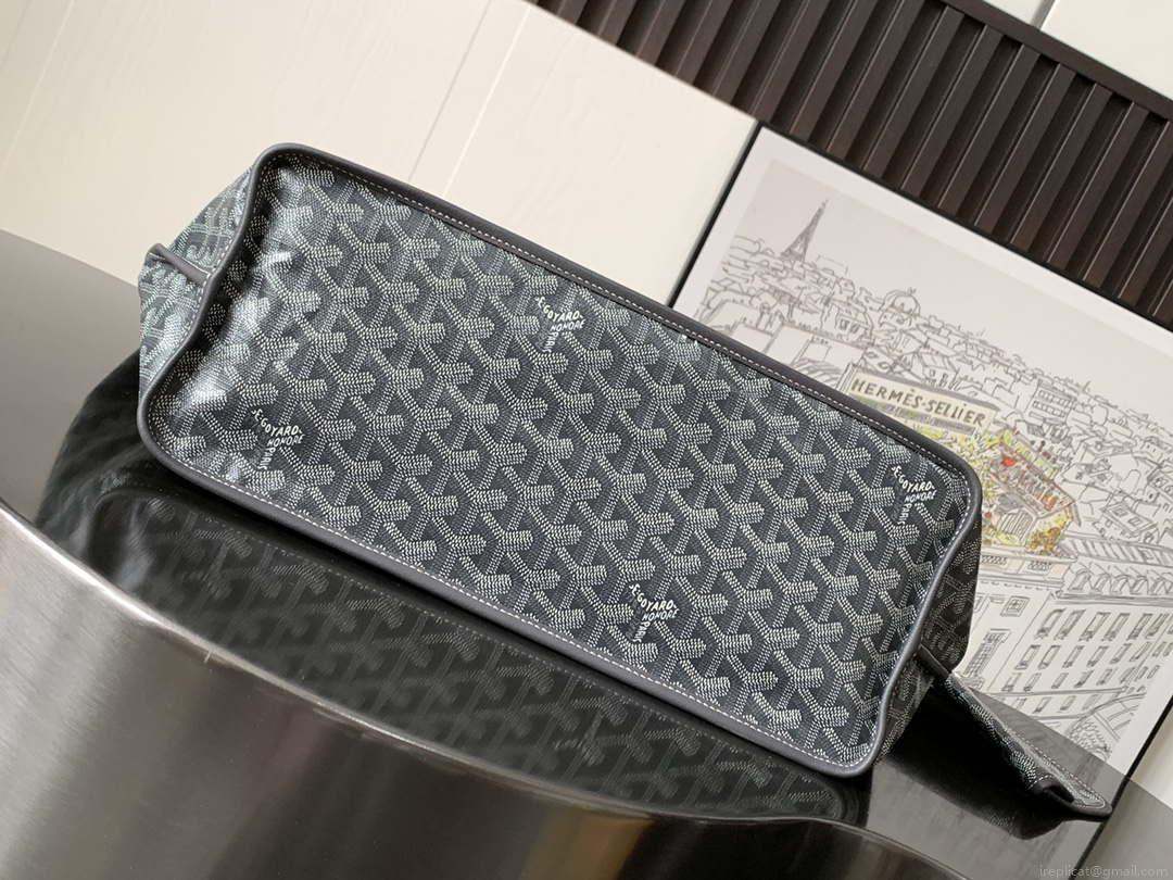 Goyard ANJOUSPMLCG03TY01P Anjou PM Bag Gray