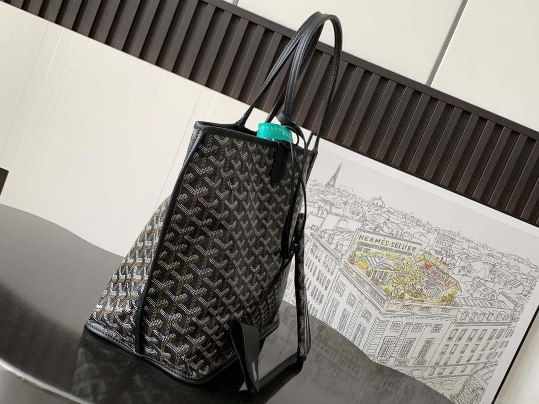 Goyard ANJOUSPMLCG03TY01P Anjou PM Bag Black