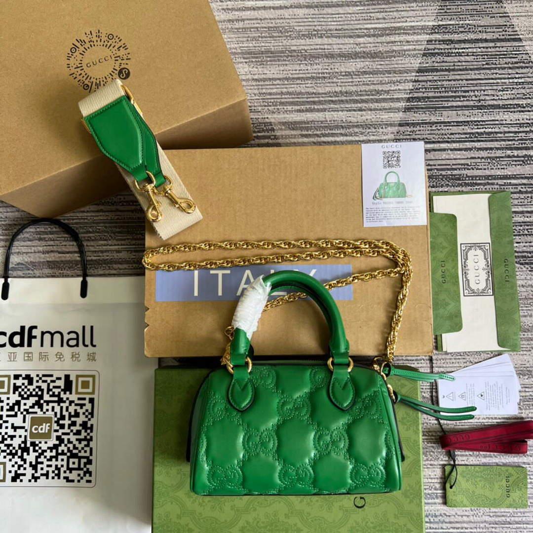 Gucci 702251 GG matelassé leather top handle bag Bright green