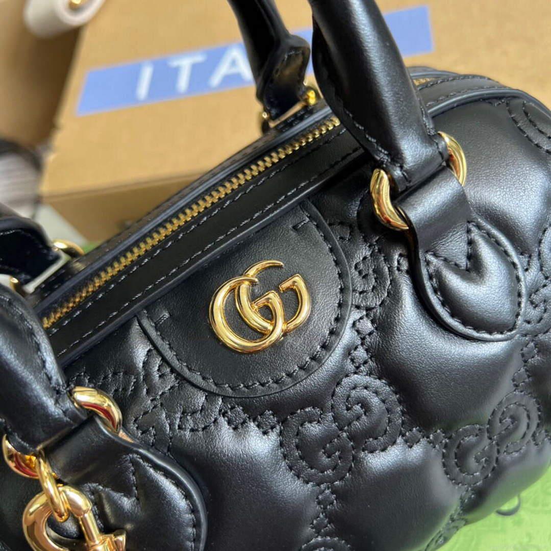 Gucci 702251 GG matelassé leather top handle bag Black