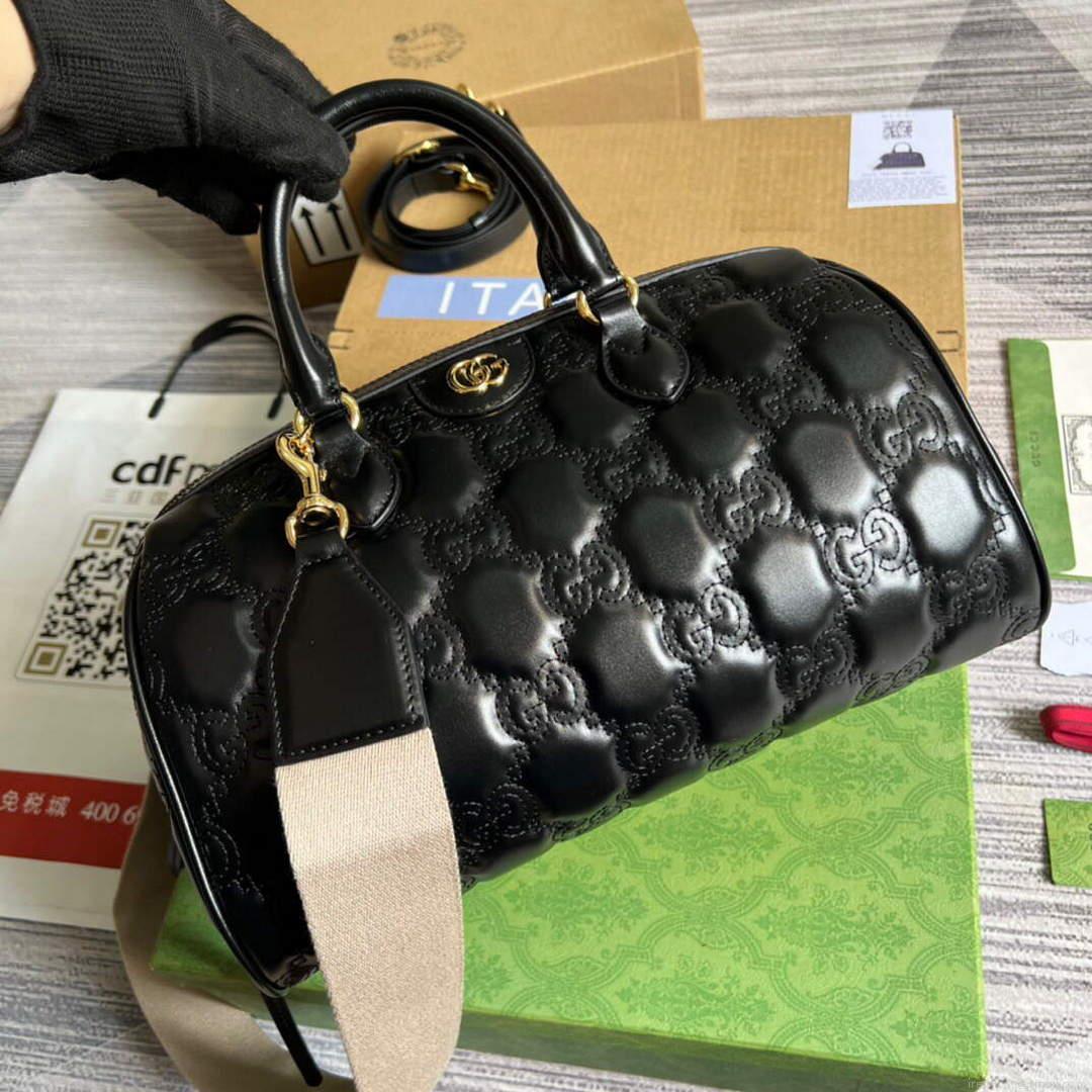 Gucci 702242 GG matelassé leather shoulder bag Black