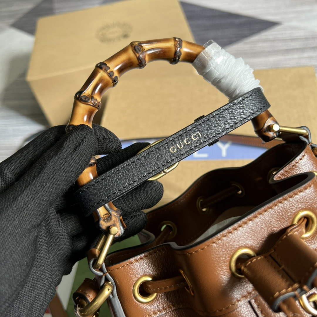Gucci 724667 Diana Mini Bucket Bag Brown