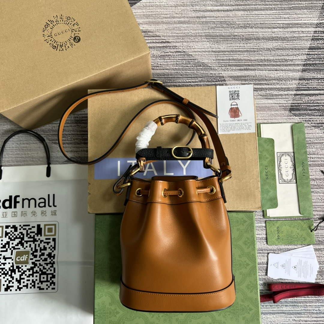 Gucci 724667 Diana Mini Bucket Bag Light Brown