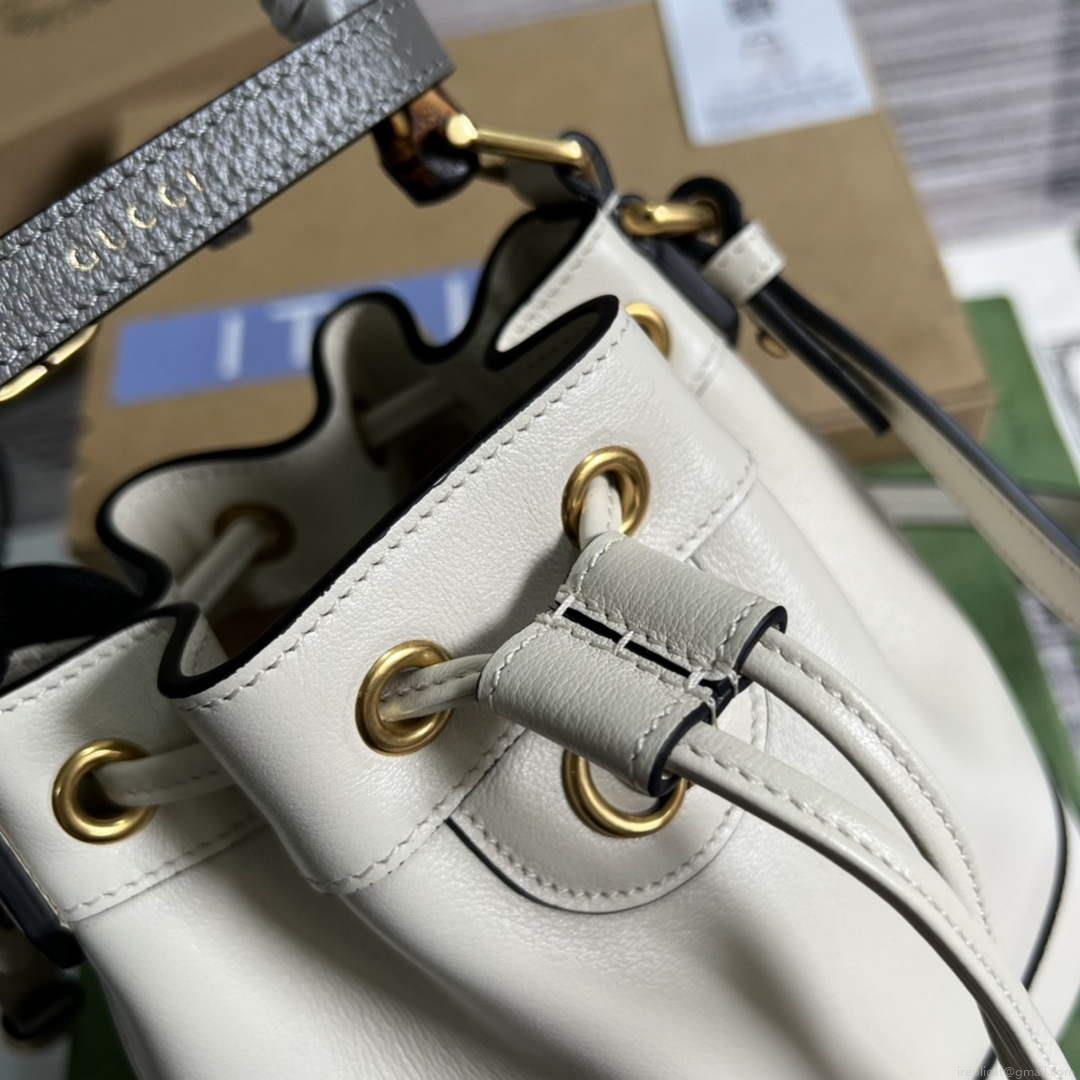 Gucci 724667 Diana Mini Bucket Bag White