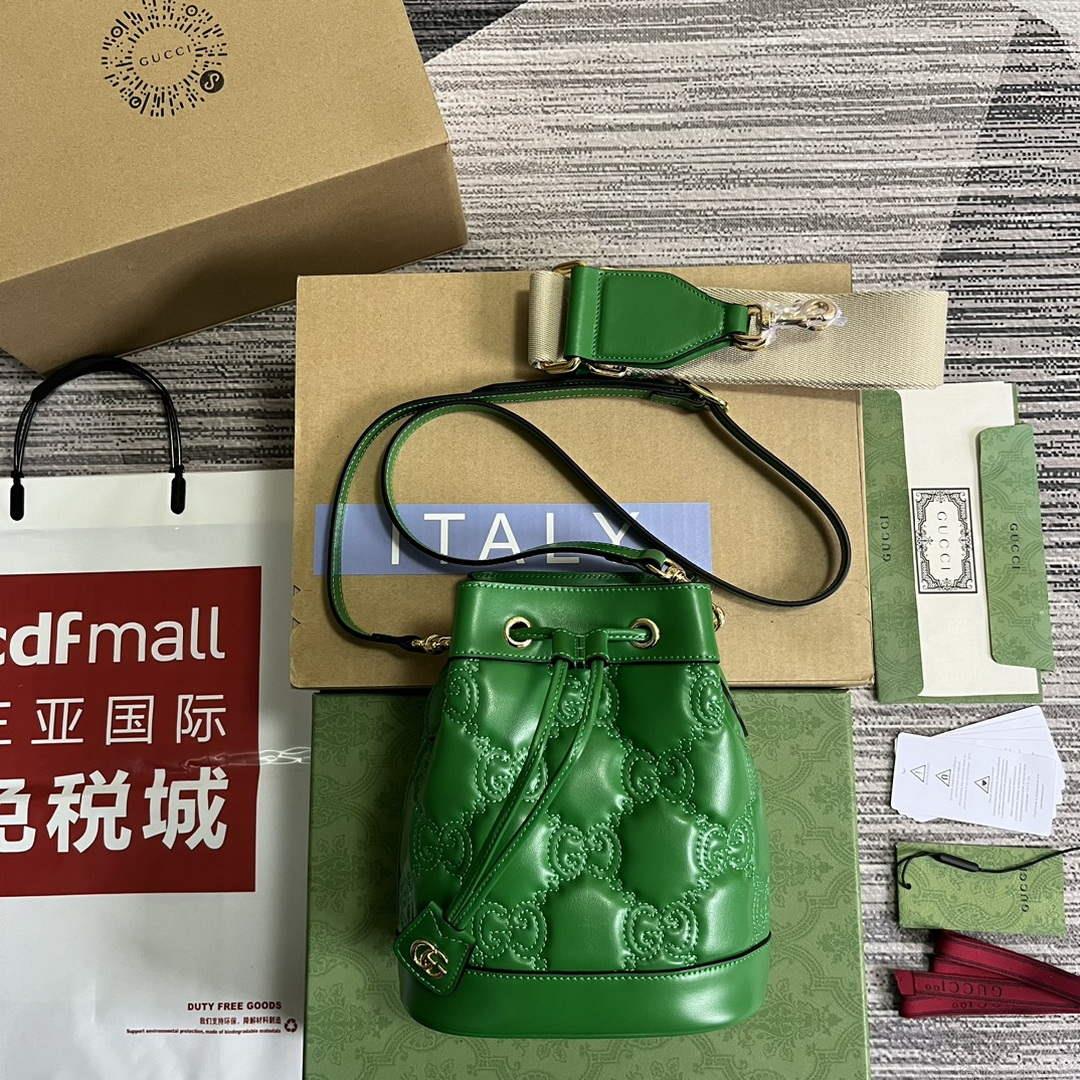 Gucci 728231 GG Matelassé Bucket Bag Green