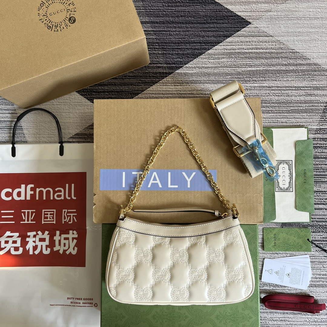 Gucci 735049 GG Matelassé Handbag White