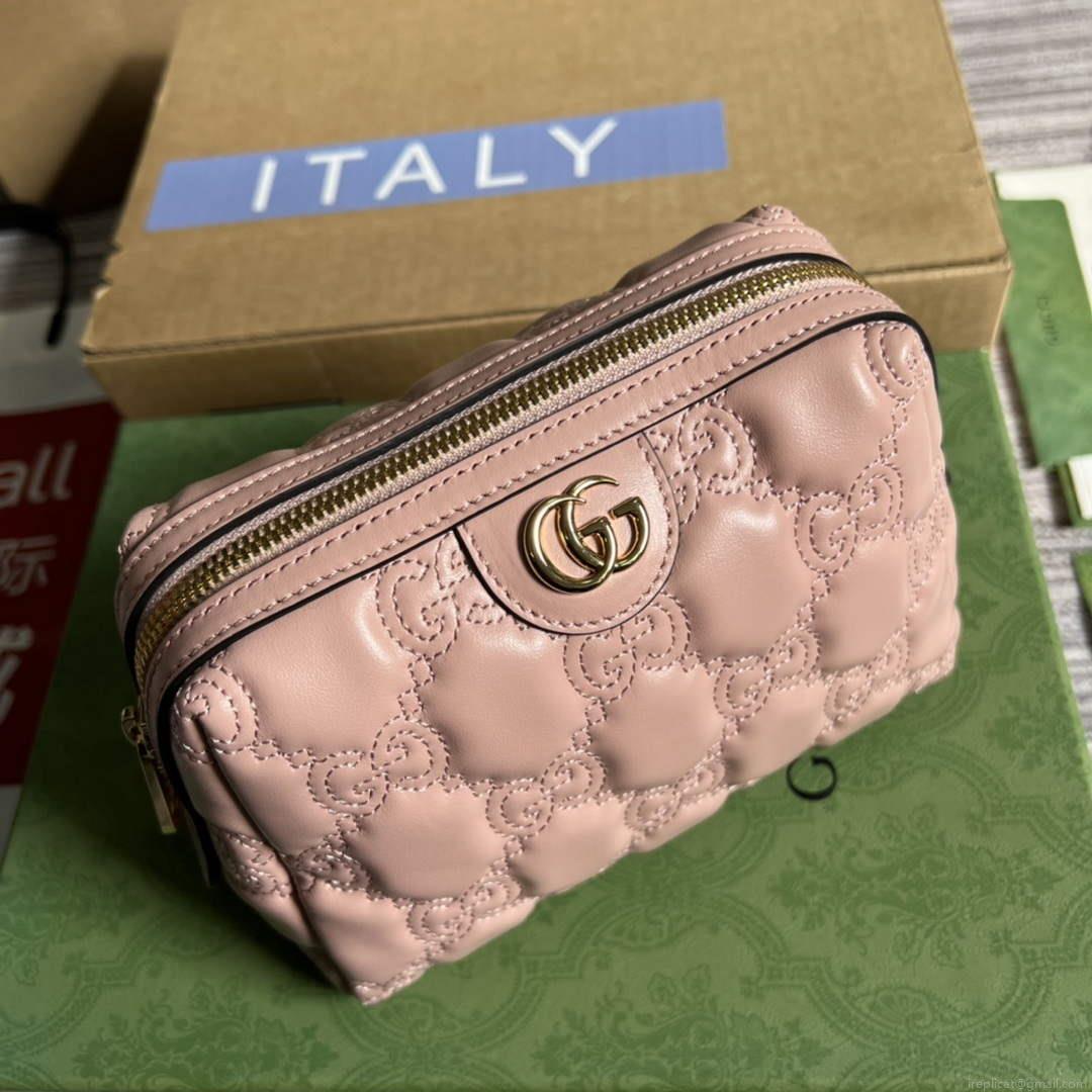 Gucci 726047 GG Matelassé Beauty Case Pink