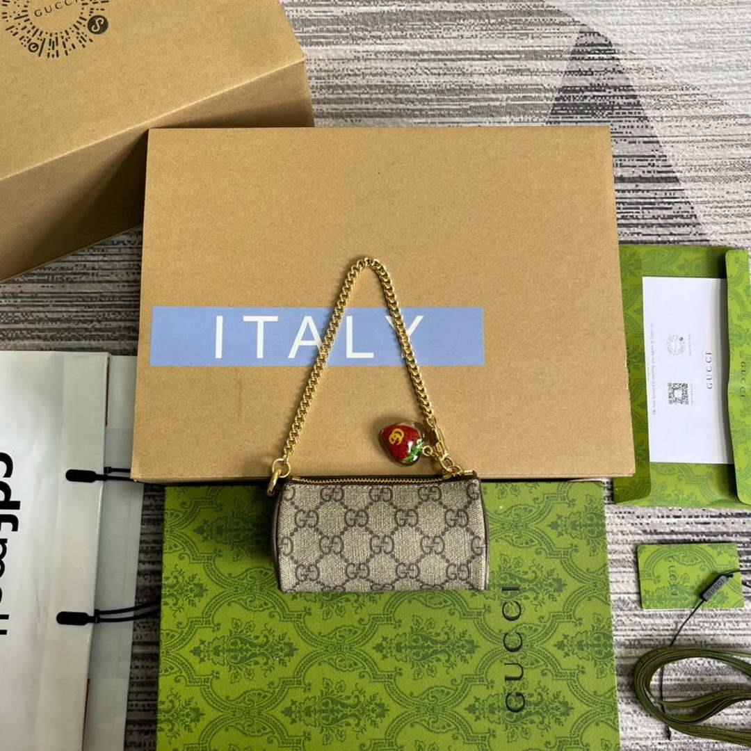 Gucci 726253 Coin Purse With Double G Strawberry