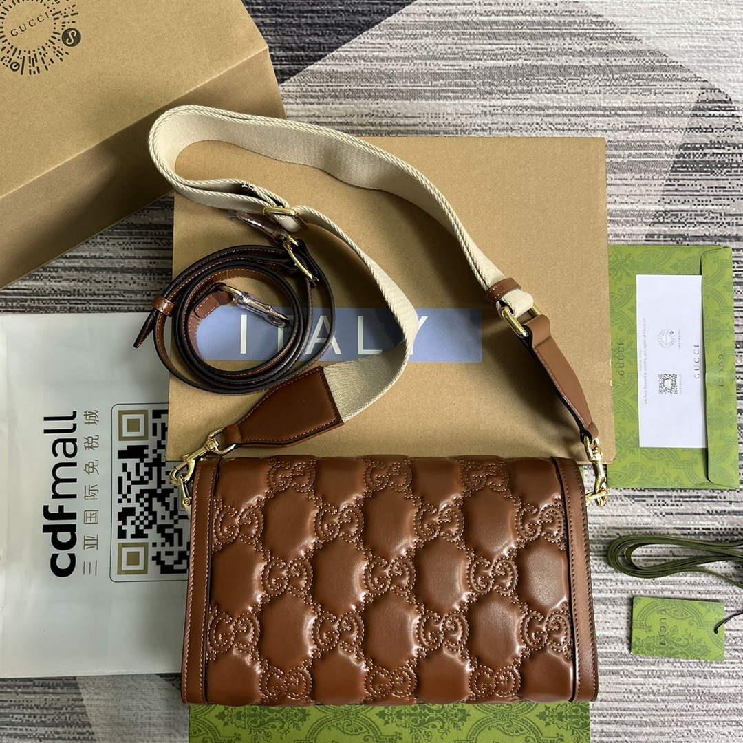 Gucci 724529 GG Matelassé Small Bag Brown