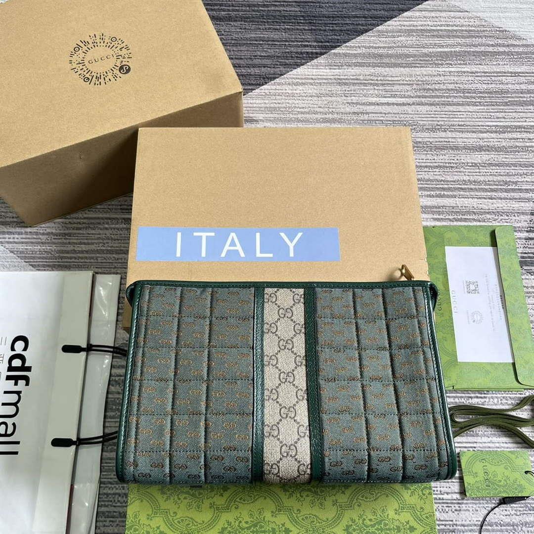 Gucci 751912 Mini GG Canvas Pouch Green