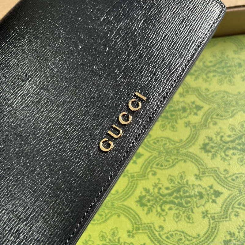 Gucci 772643 Chain Wallet With Gucci Script Black