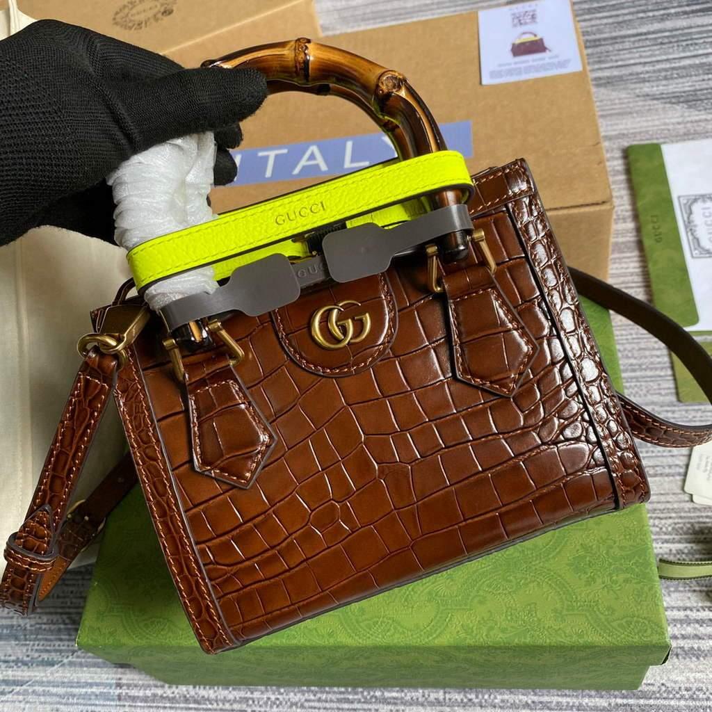 Gucci Diana Mini Tote Bag Crocodile LeatherTop Handle Bag Gucci ‎655661 Brown