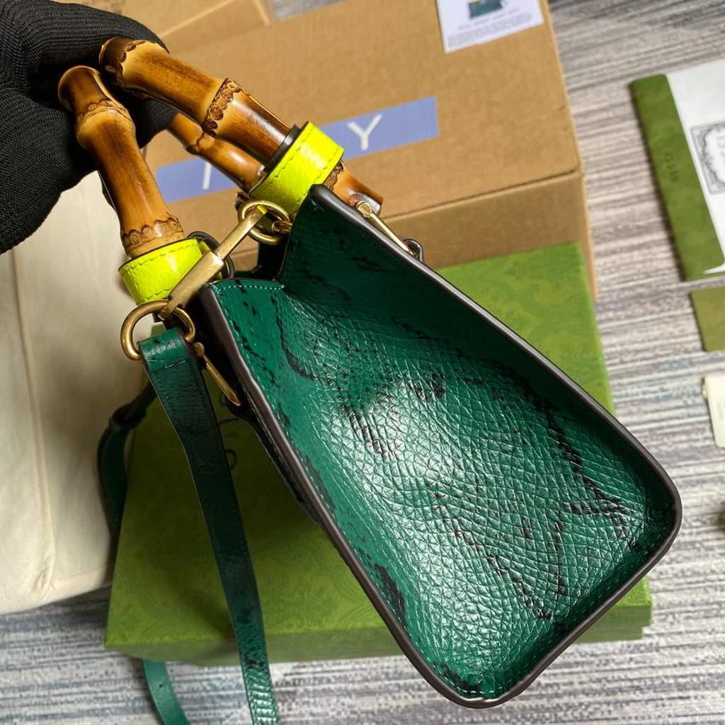 Gucci Diana Mini Tote Bag Snake Top Handle Bag Gucci ‎655661 Green