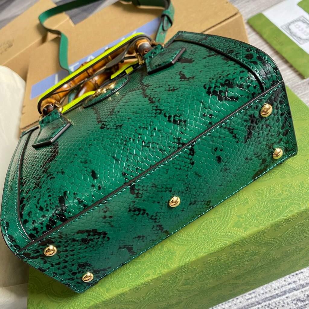 Gucci Diana Mini Tote Bag Snake Top Handle Bag Gucci ‎655661 Green