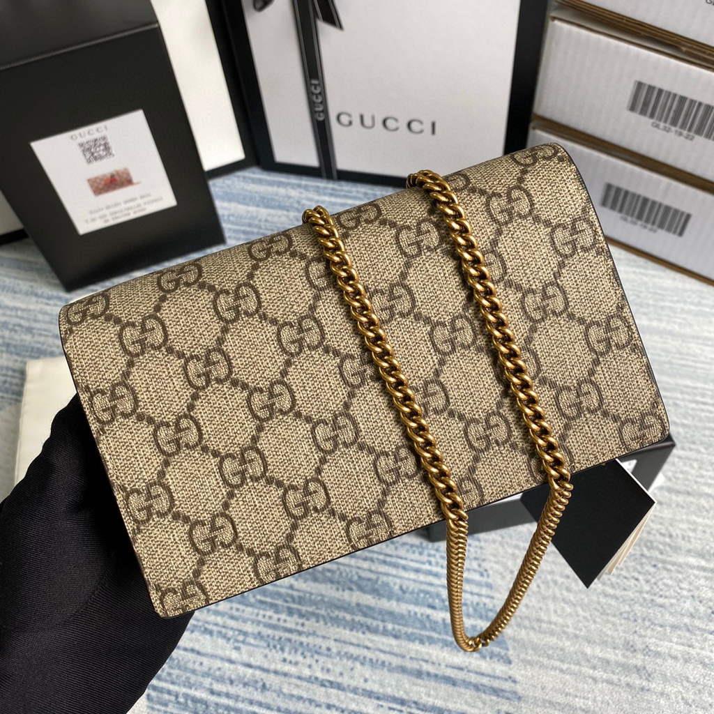 Gucci 481291 GG Supreme mini bag with cherries Red