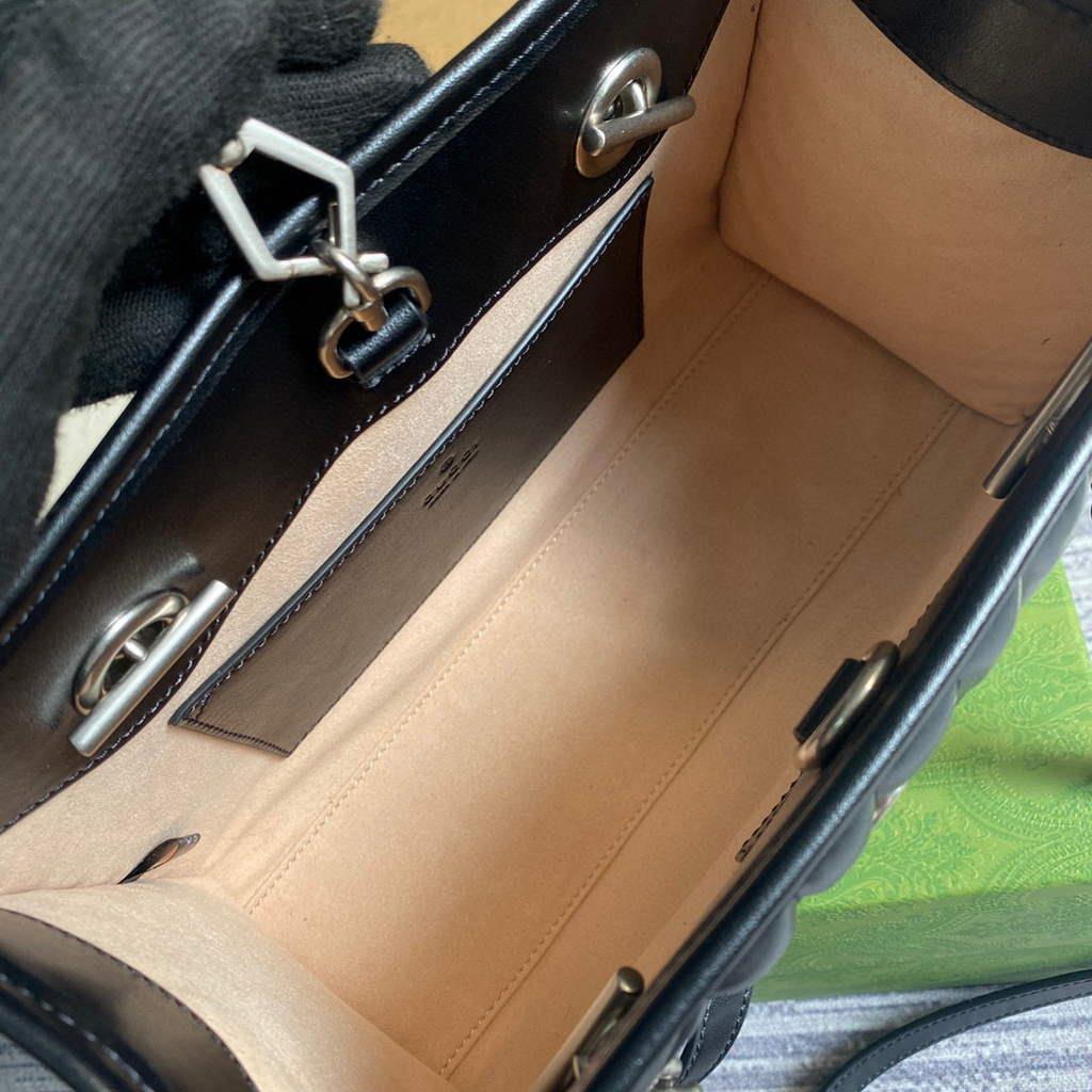 Gucci 681483 GG Marmont small tote bag Black
