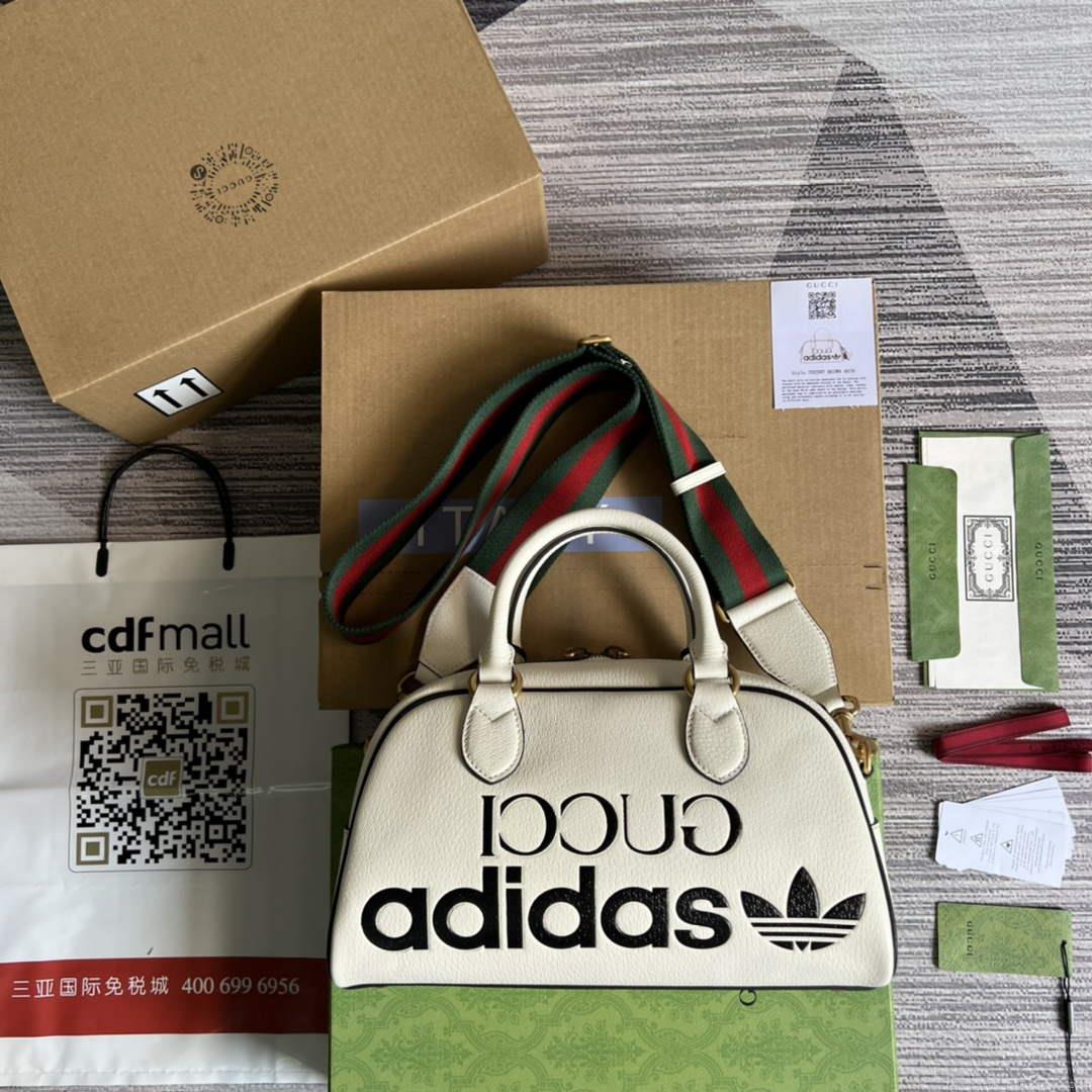 Adidas x Gucci 702397 mini duffle bag White