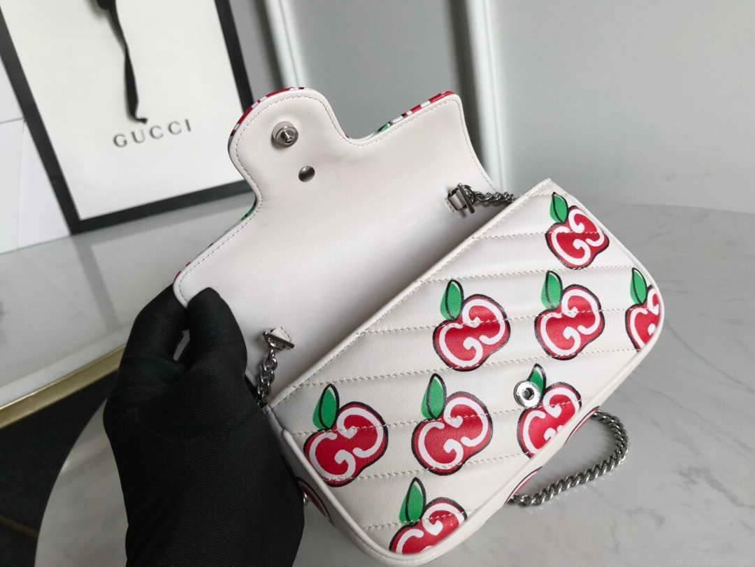 Gucci 447633 GG Marmont Super Mini Shoulder Bag White and Red