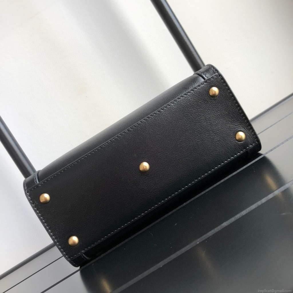 Gucci Diana Mini tote bag top handle bag Gucci 655661 Black
