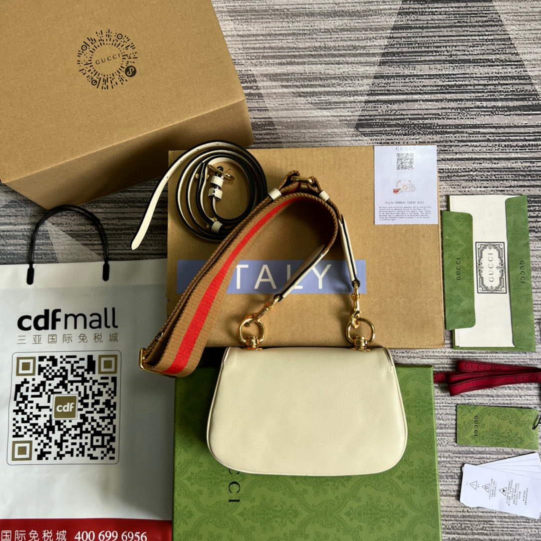 Gucci ‎698643 Blondie mini bag in white leather