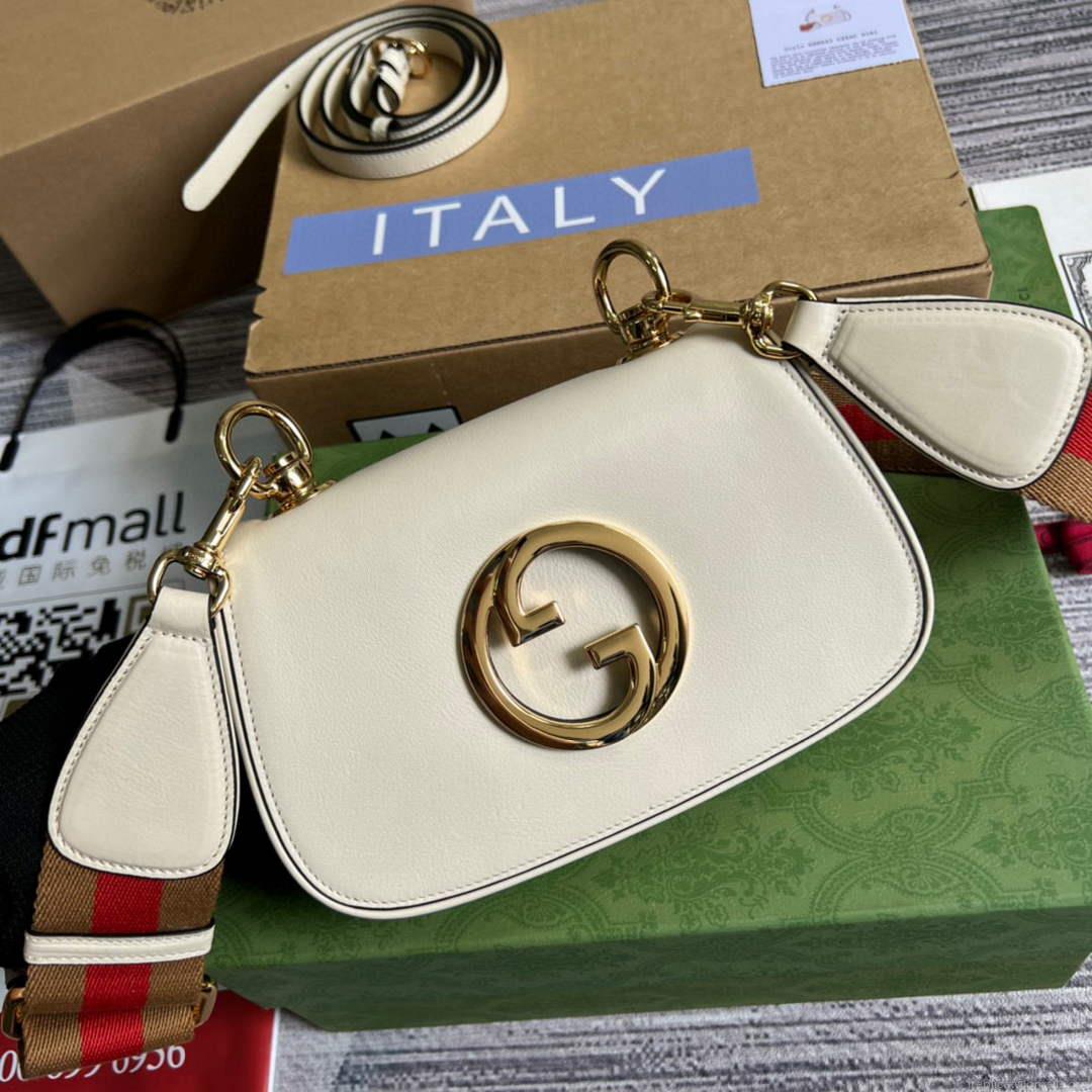 Gucci ‎698643 Blondie mini bag in white leather