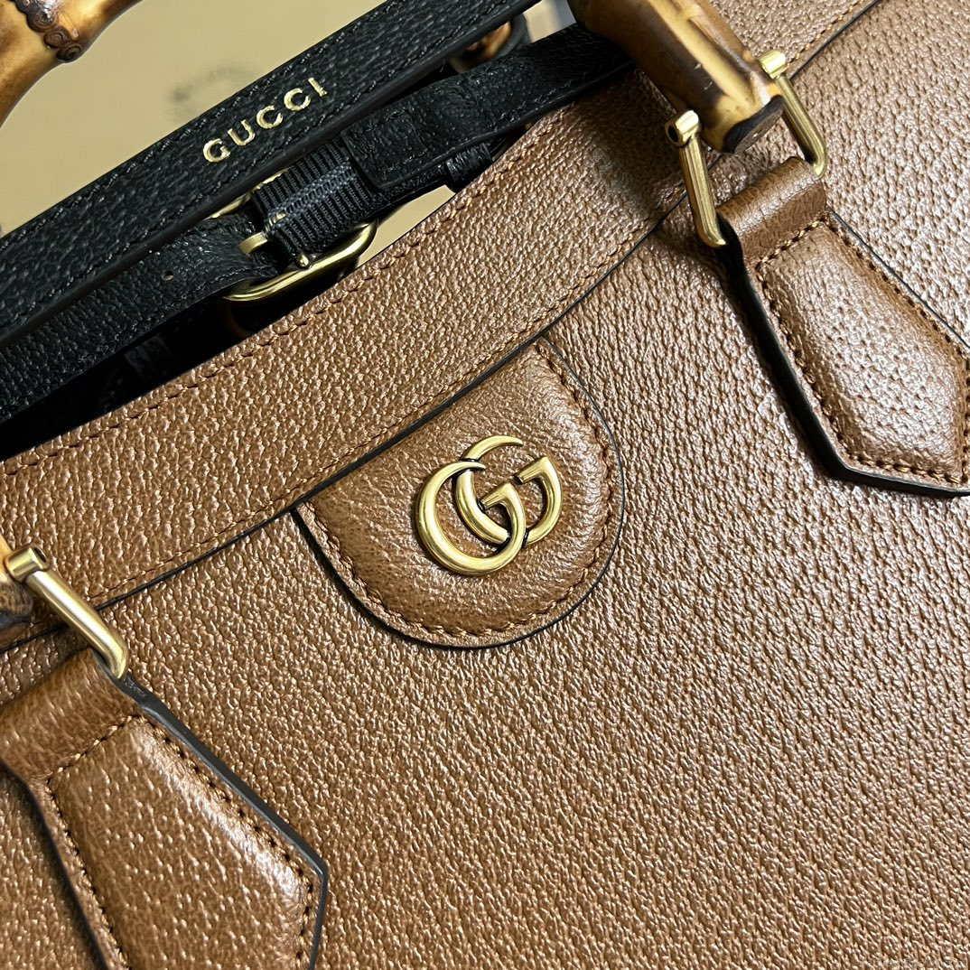 Gucci 678842 Diana medium tote bag Brown