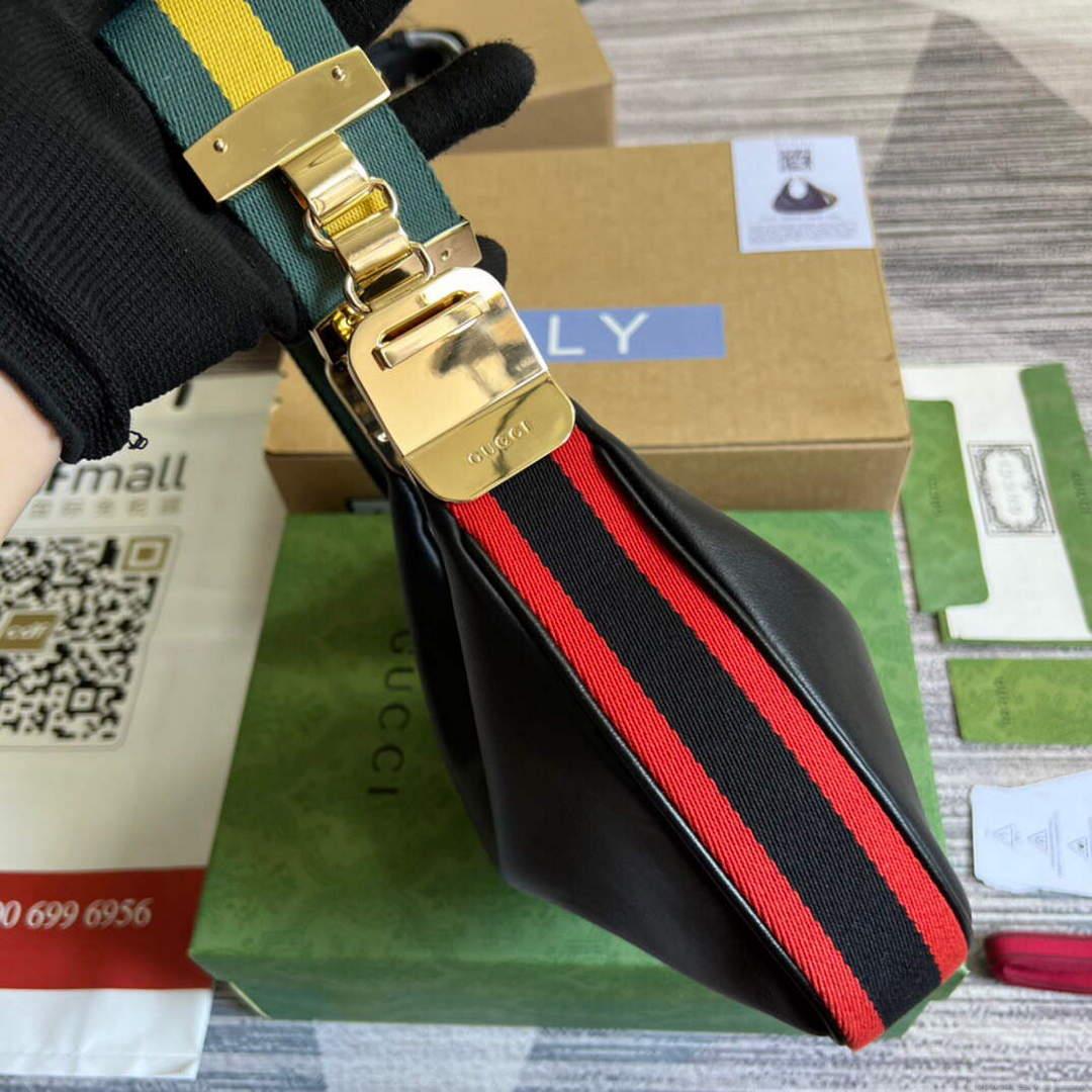 Gucci 699409 Gucci Attache small shoulder bag Black