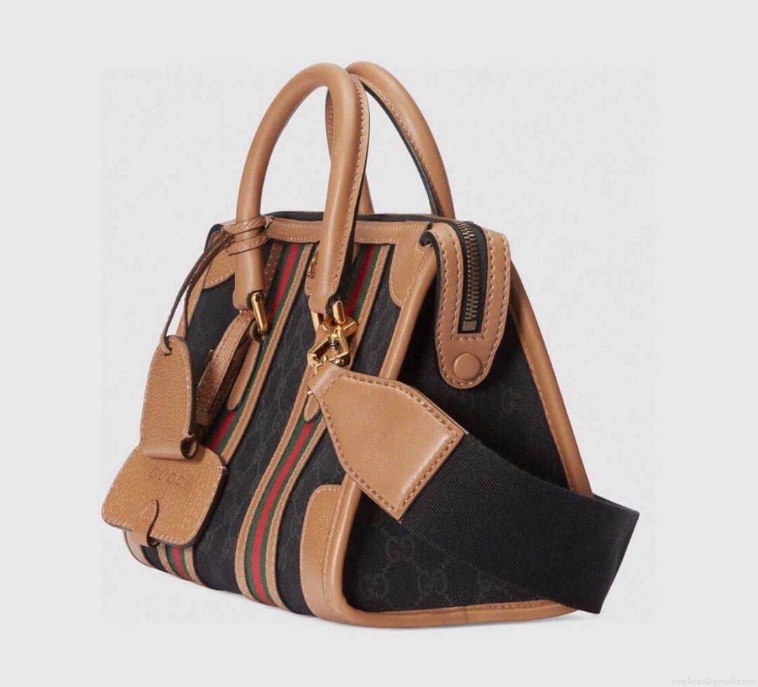 Gucci 715772 Small top handle bag with Double G Black