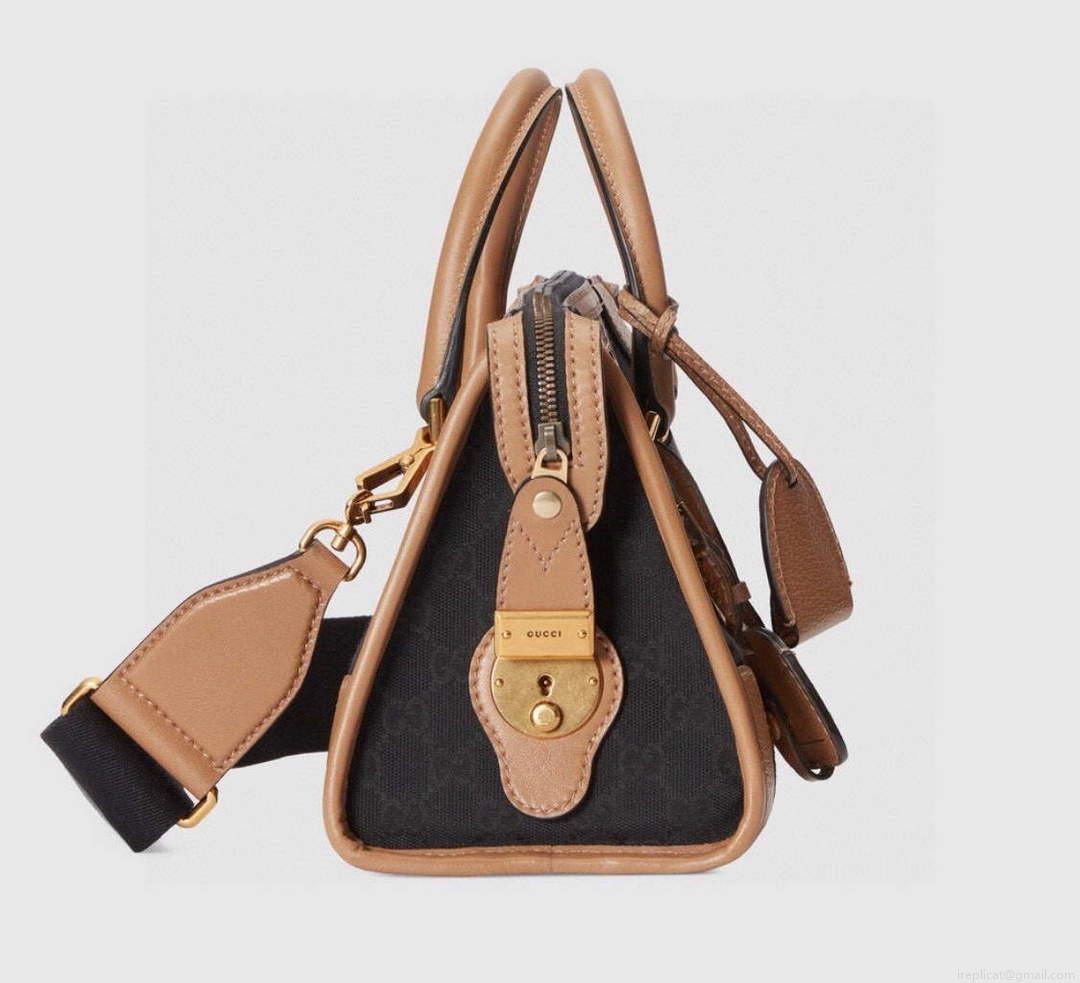 Gucci 715772 Small top handle bag with Double G Black