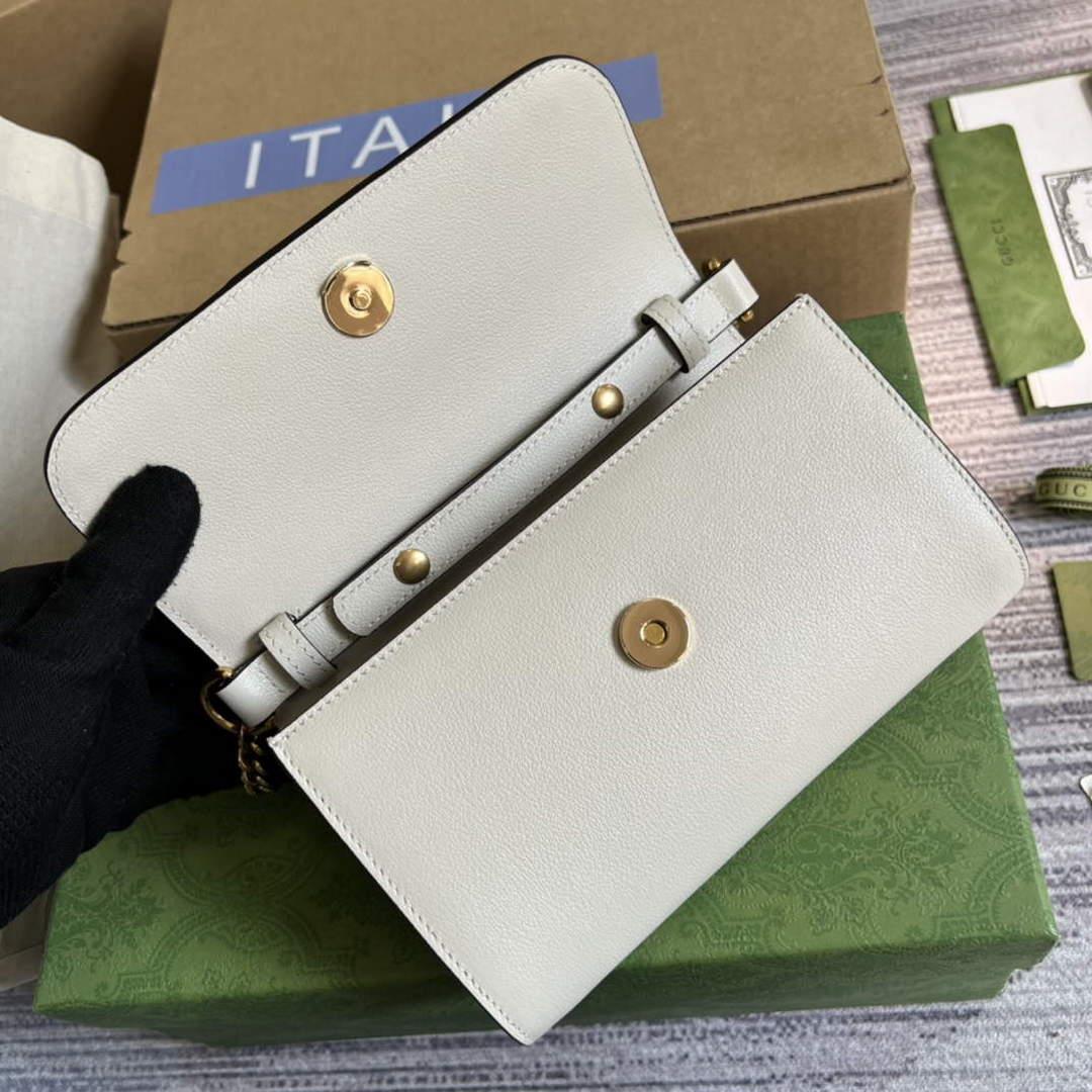 Gucci 675795 Gucci Diana mini shoulder bag White