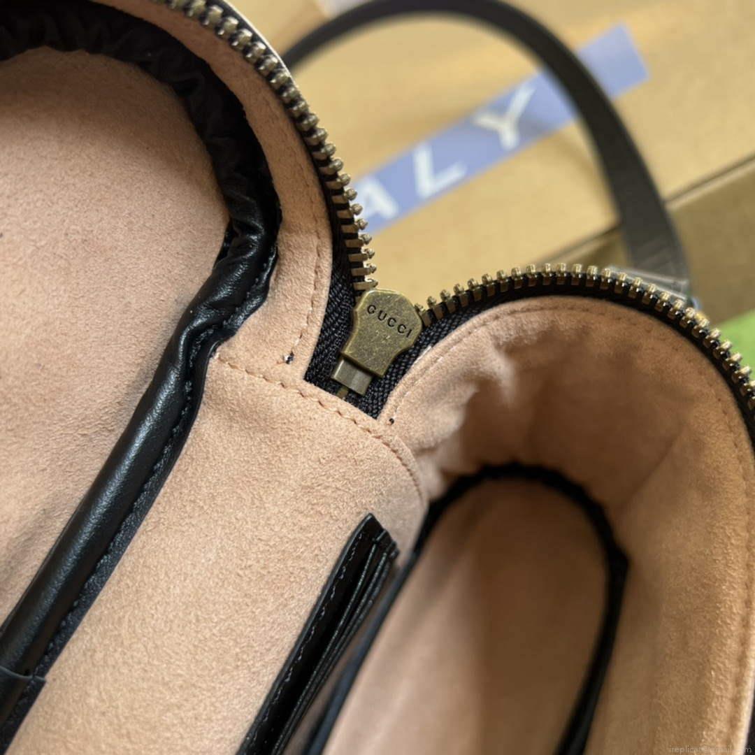 Gucci 672253 GG Marmont Mini Bag Black