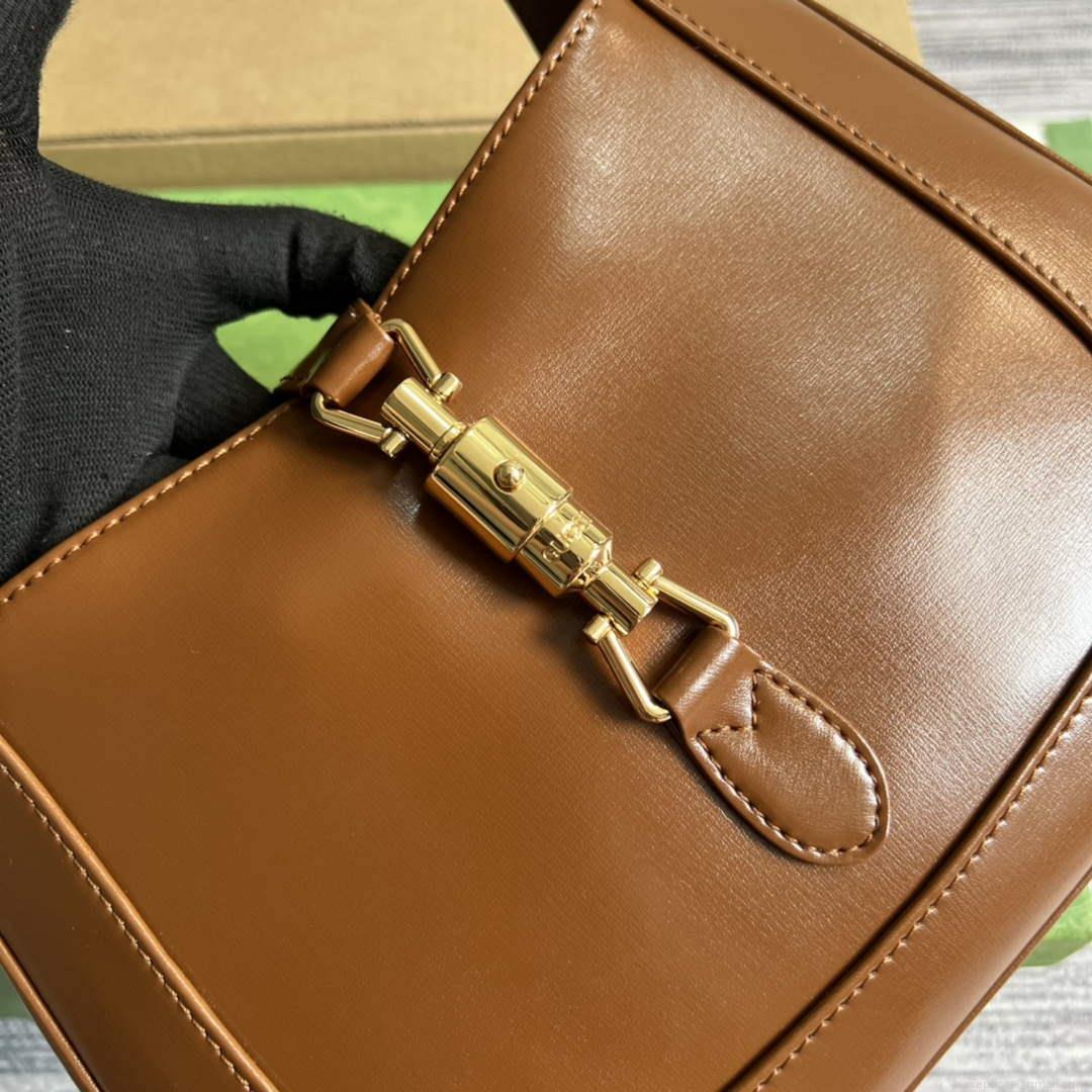 Gucci 636709 Jackie 1961 Small Shoulder Bag Brown
