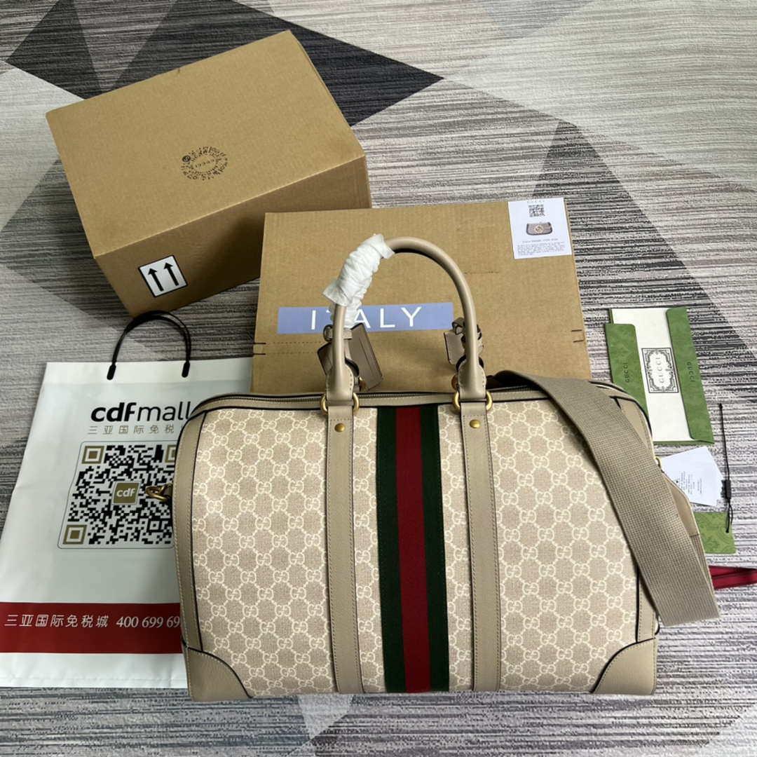 Gucci 681295 Jumbo GG medium duffle bag Beige