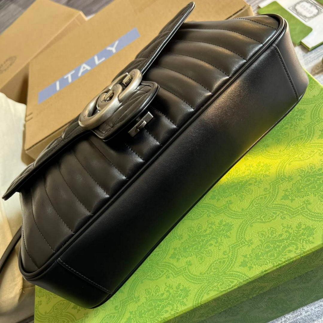 Gucci 443496 GG Marmont medium shoulder bag Black