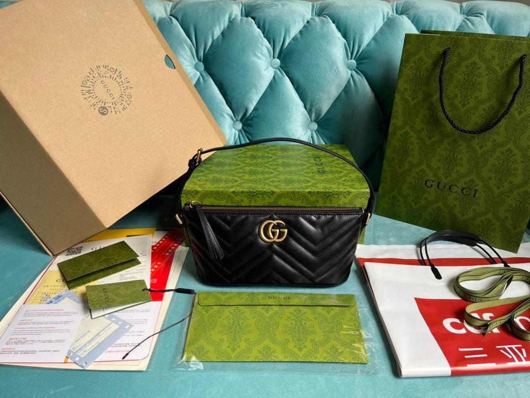 Gucci 739166 GG Marmont shoulder bag Black