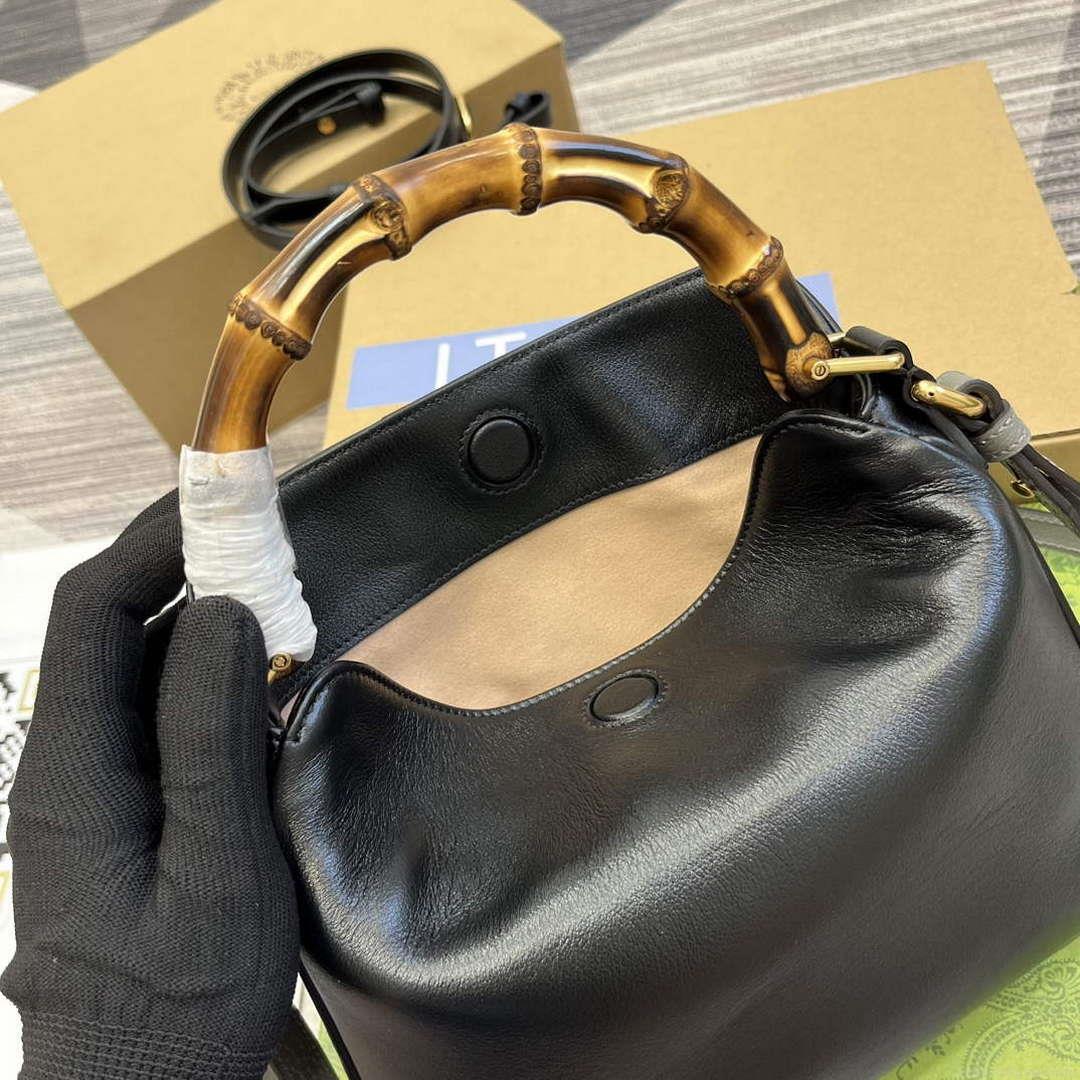 Gucci 746251 Gucci Diana Small Shoulder Bag Black