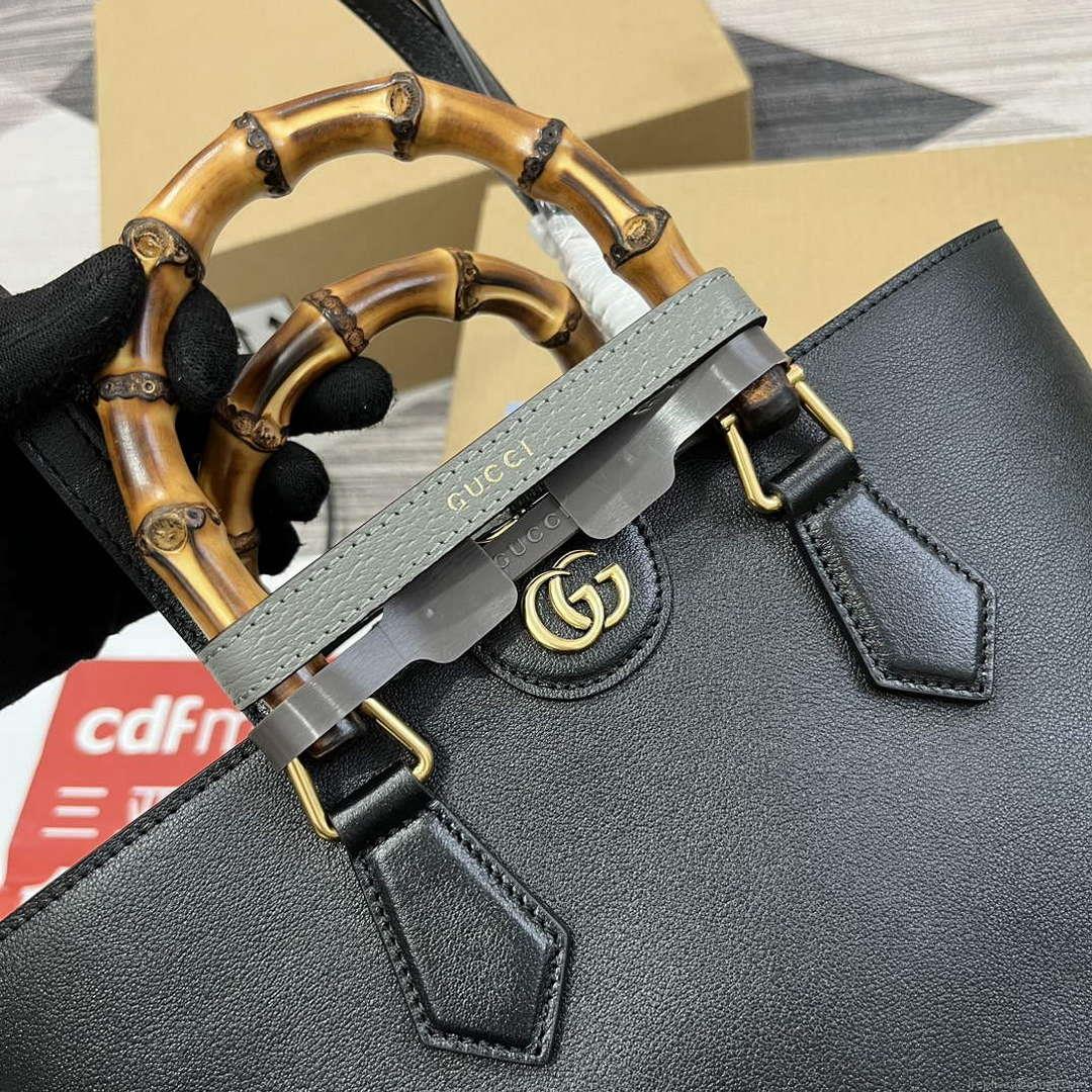 Gucci 750394 Gucci Diana Medium Tote Bag Black leather